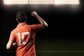 德罗巴在中国队比赛中势不可挡，逆转引发热议！